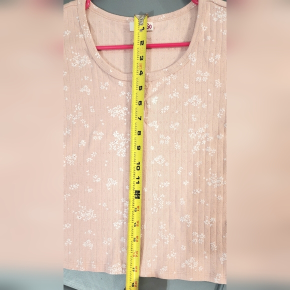 SO TOP SIZE L JUNIORS 1 FREE GUESS SHIRT - Picture 8 of 10